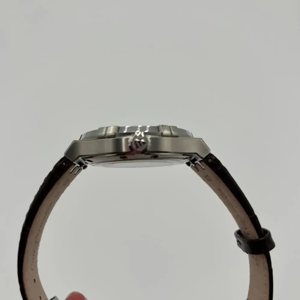Maurice Lacroix Aikon Automatic Gents 42mm AI6008-SS001-331-1 AI6008-SS002-331-2